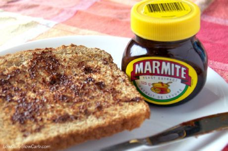 42.英國人用黃油和芒麥醬烤麵包